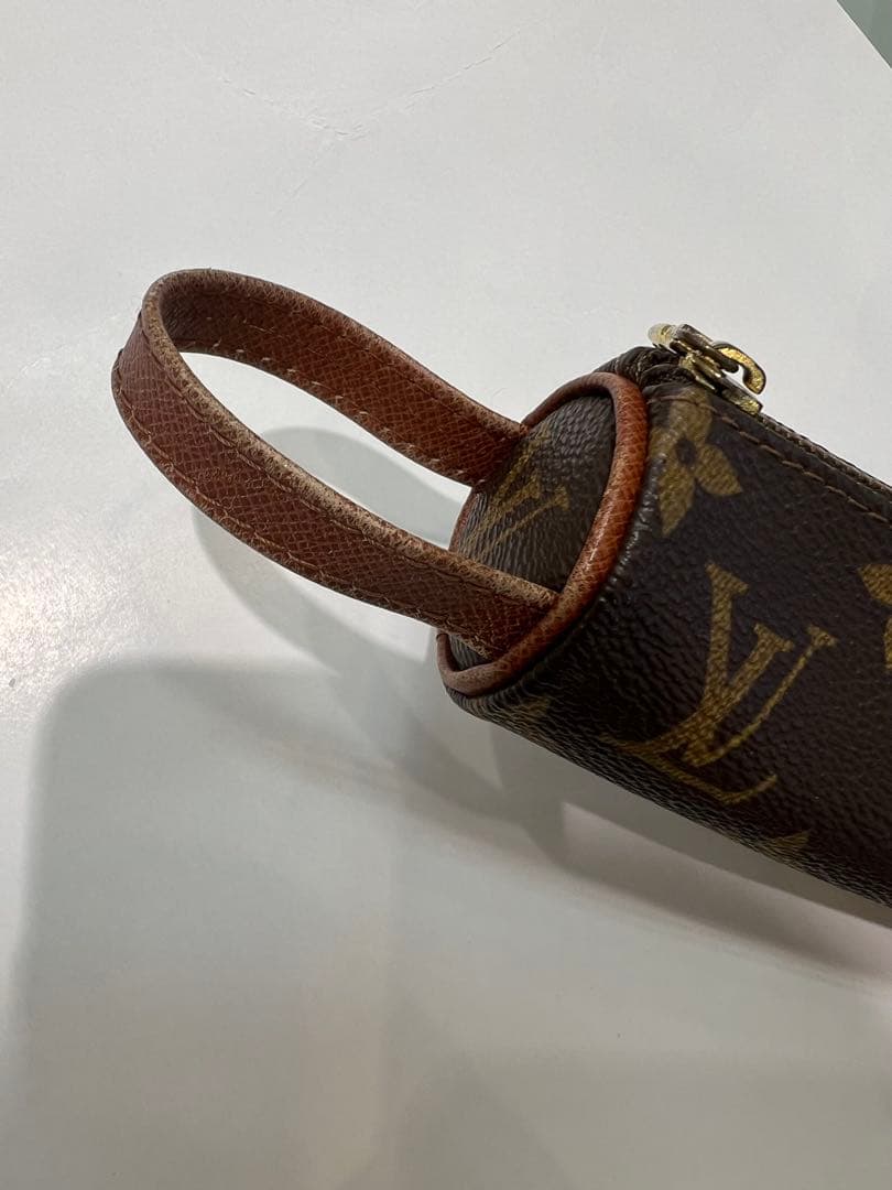 ルイヴィトン　モノグラム　トゥルースロンド　LOUISVUITTON