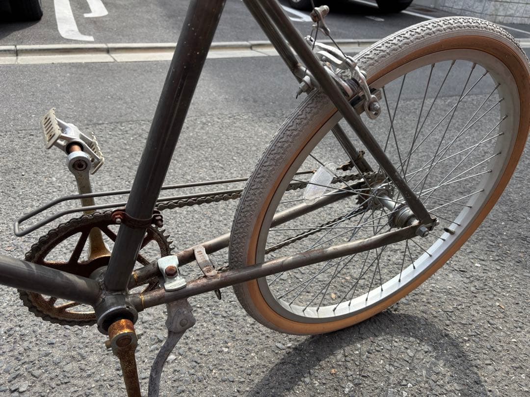 R45 レトロでヴィンテージな実用車BROOKS
