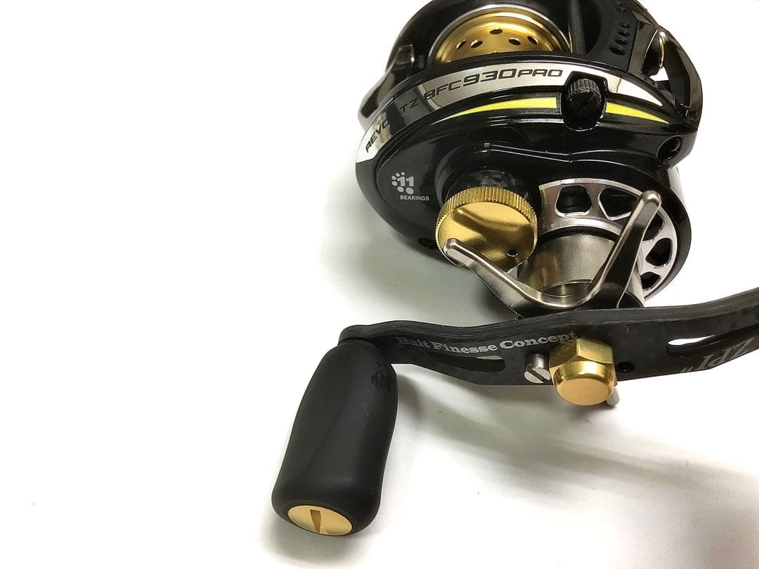 Abu GarciaレボＬＴＺ右 ＡＥ７４ ＺＰＩＢＦＣ９３０ＰＲＯｉｋ　今江