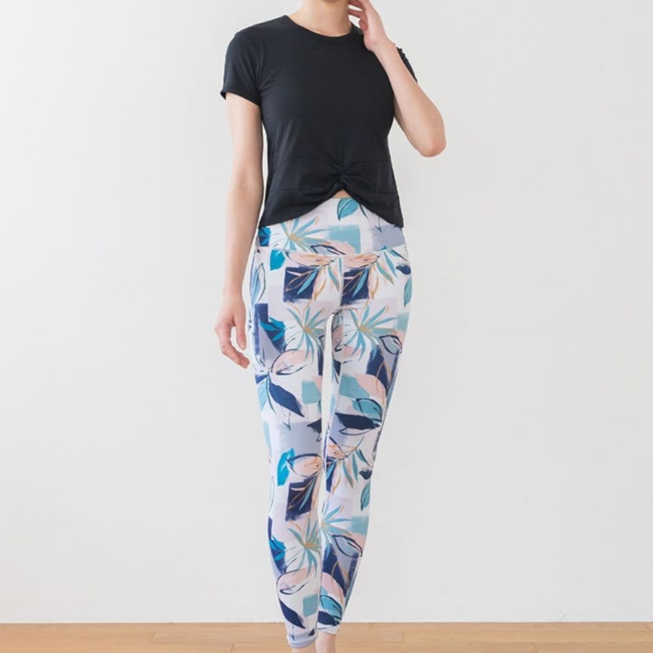 SUKALA カップ付きTシャツ