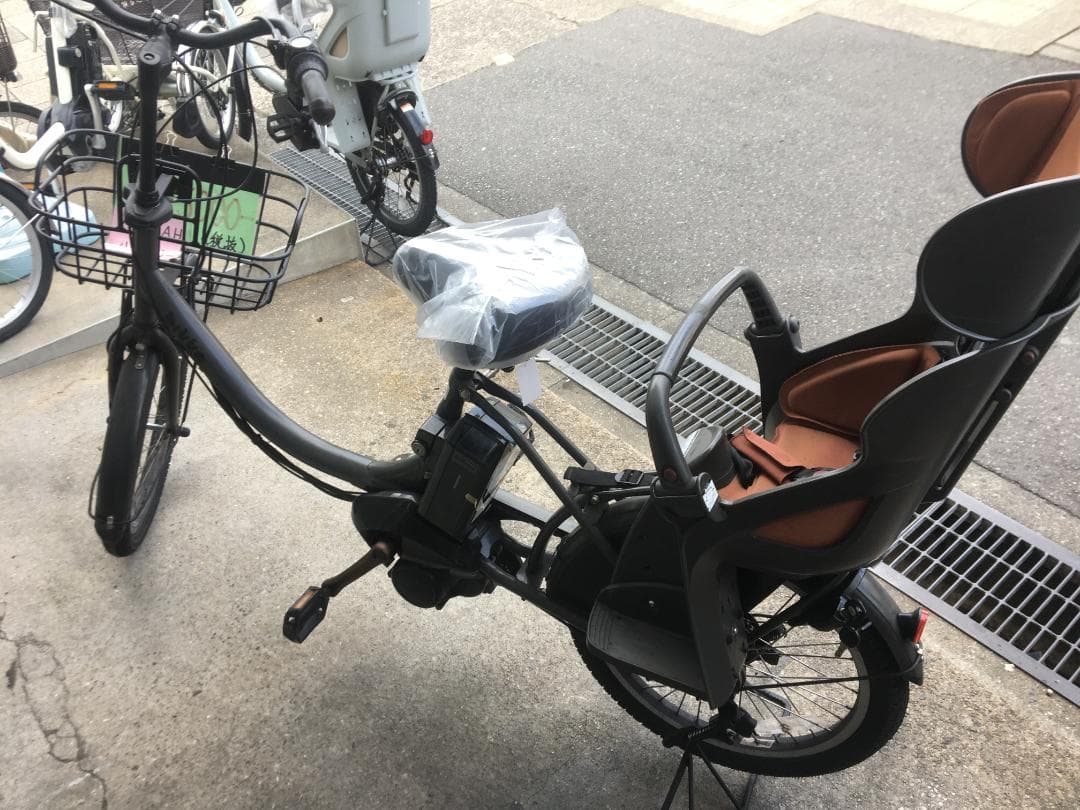 地域限定送料無料　ビッケ　15,4AH　子供乗せ　黒系　神戸市　電動自転車