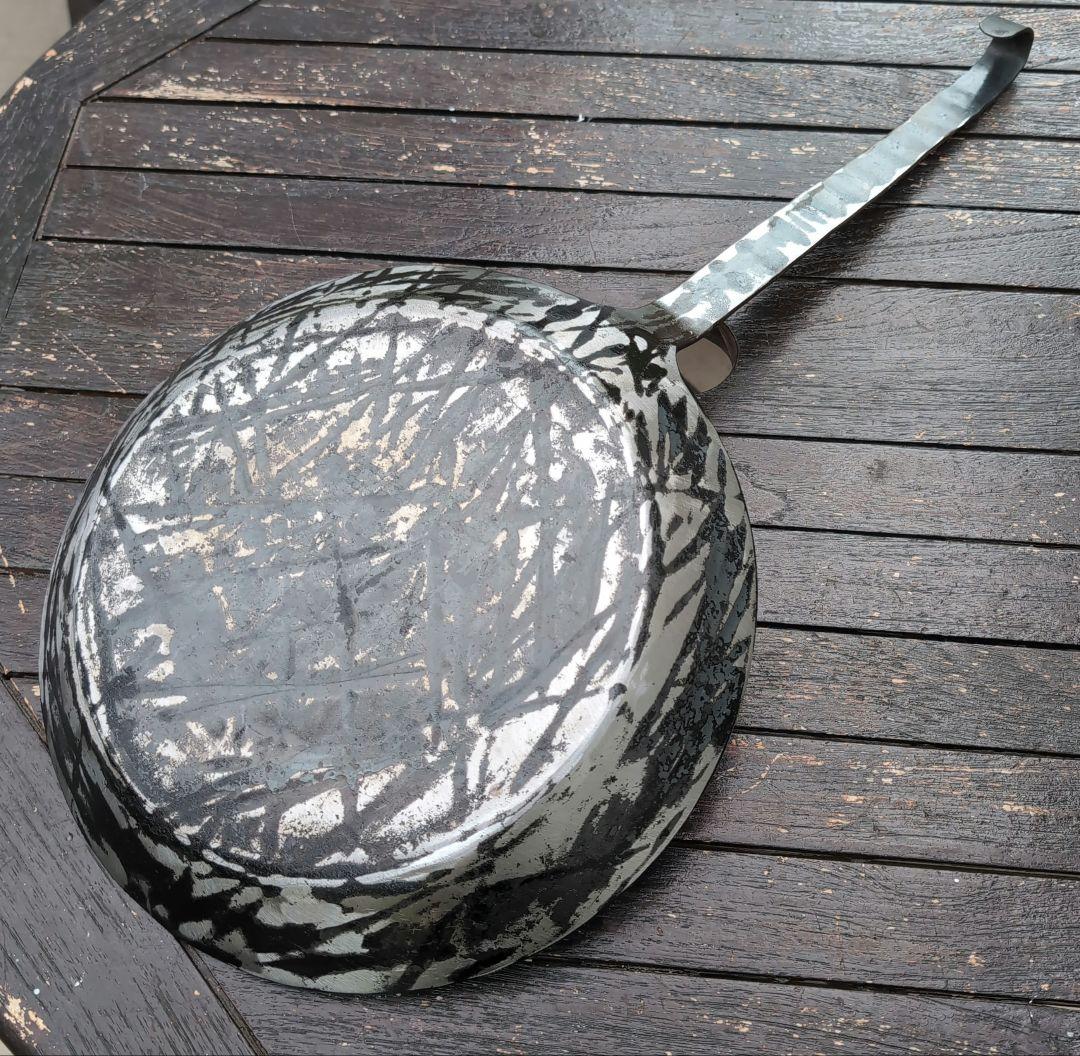 アウトドア 鉄製フライパン 28cm