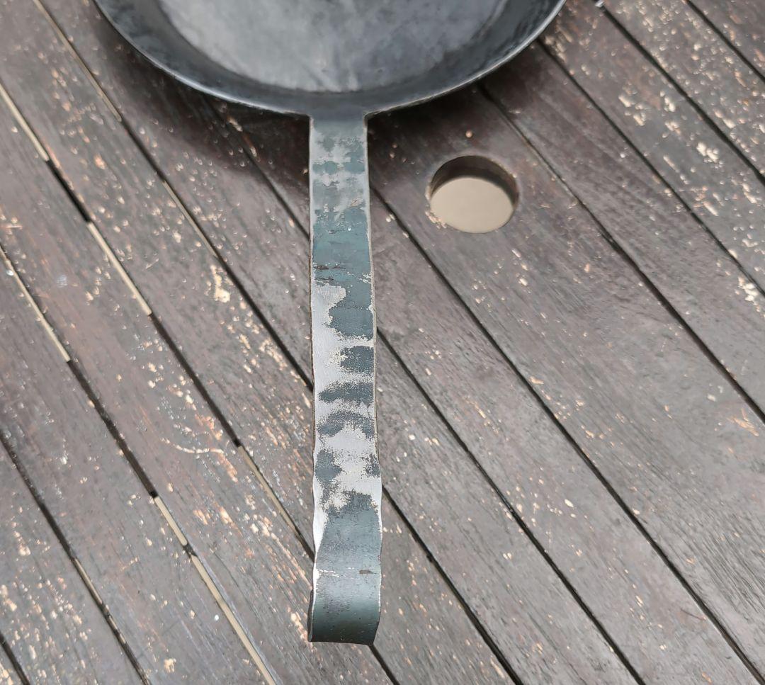アウトドア 鉄製フライパン 28cm