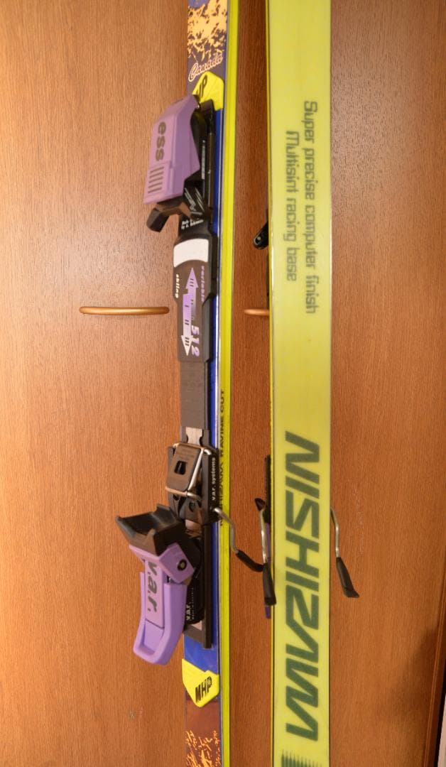 NISIZAWAスキーデモンストレーターゴールド