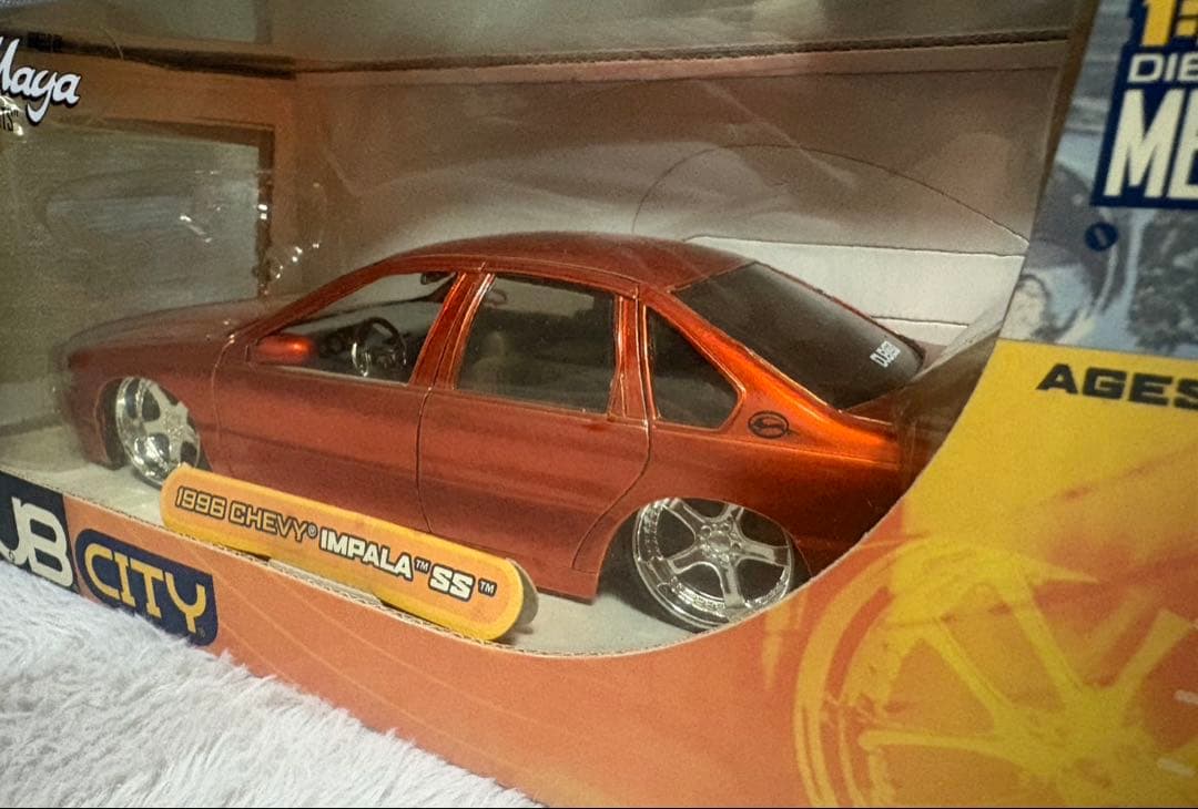 ミニカー DUB CITY 1996 CHEVY IMPALA SS