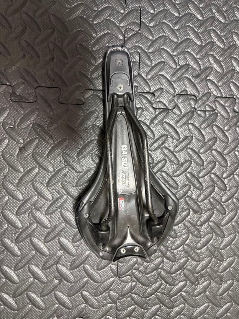 Prologo Nago Evo 134 自転車　ロードバイク　サドル