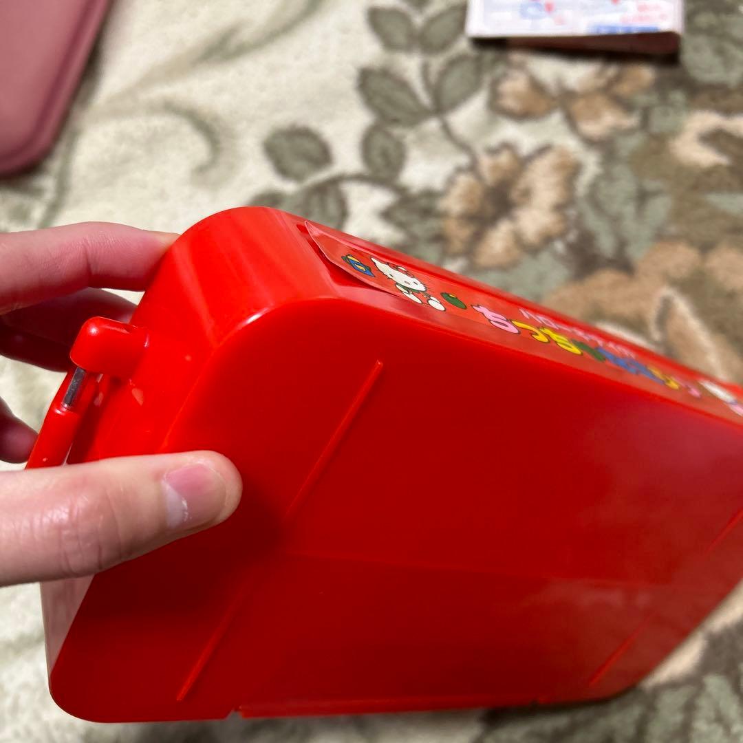 平成レトロ　ハローキティのちっちゃなミシン
