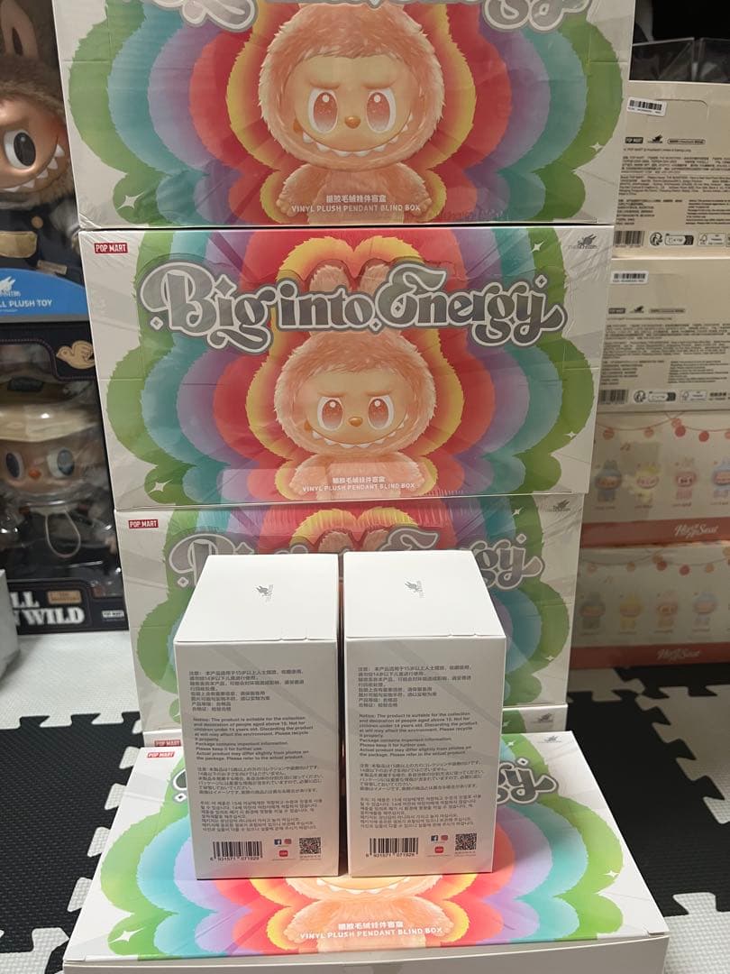【正規品・未開封】Labubu Big into Energy 20箱　②