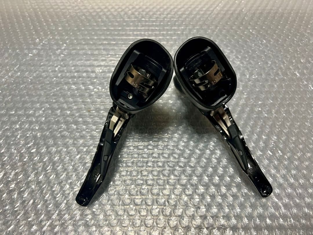 美品 シマノ ULTEGRA ST-6700 STIレバー 2×10 左右セット