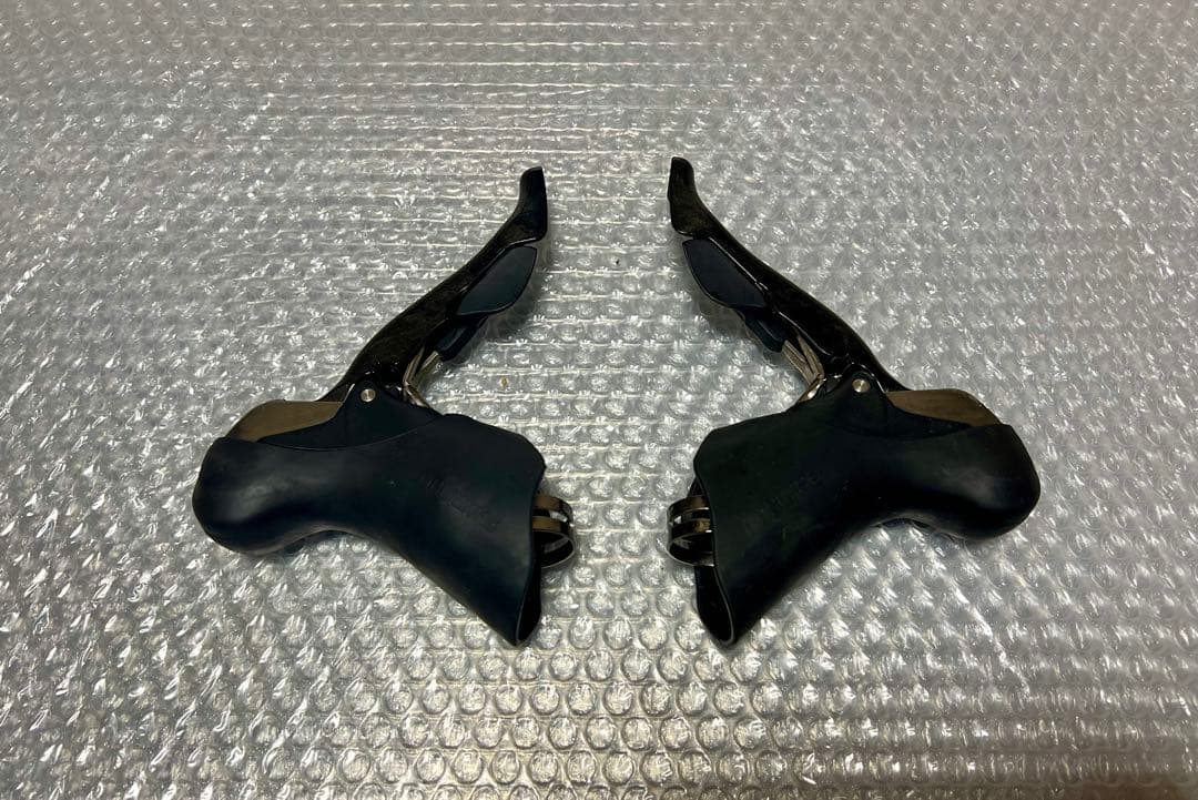 美品 シマノ ULTEGRA ST-6700 STIレバー 2×10 左右セット