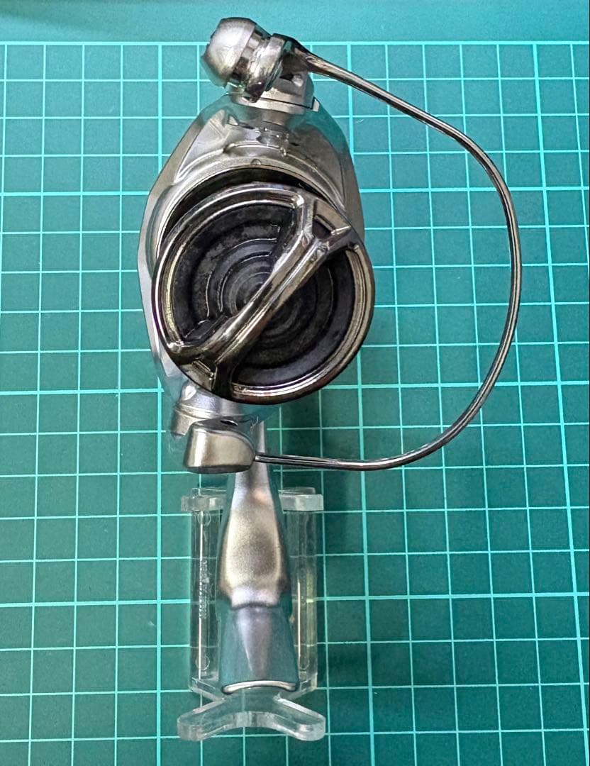 シマノ　23ストラディックC2500SXG 本体