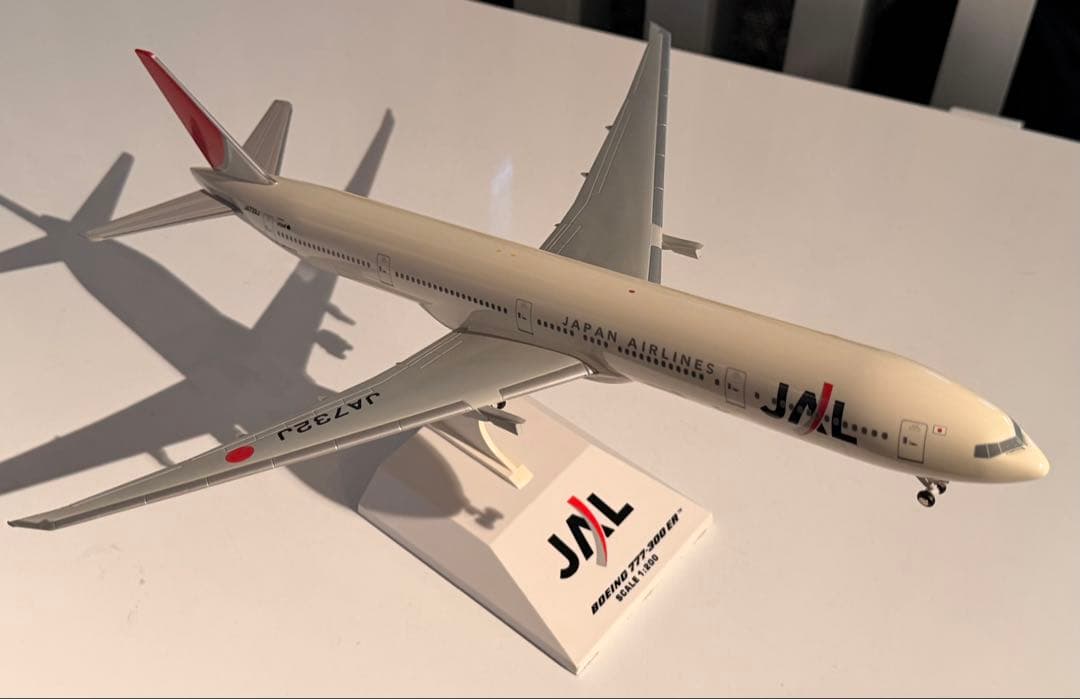 JAL BOEING 777-300ER 飛行機模型 1:200 JA732J