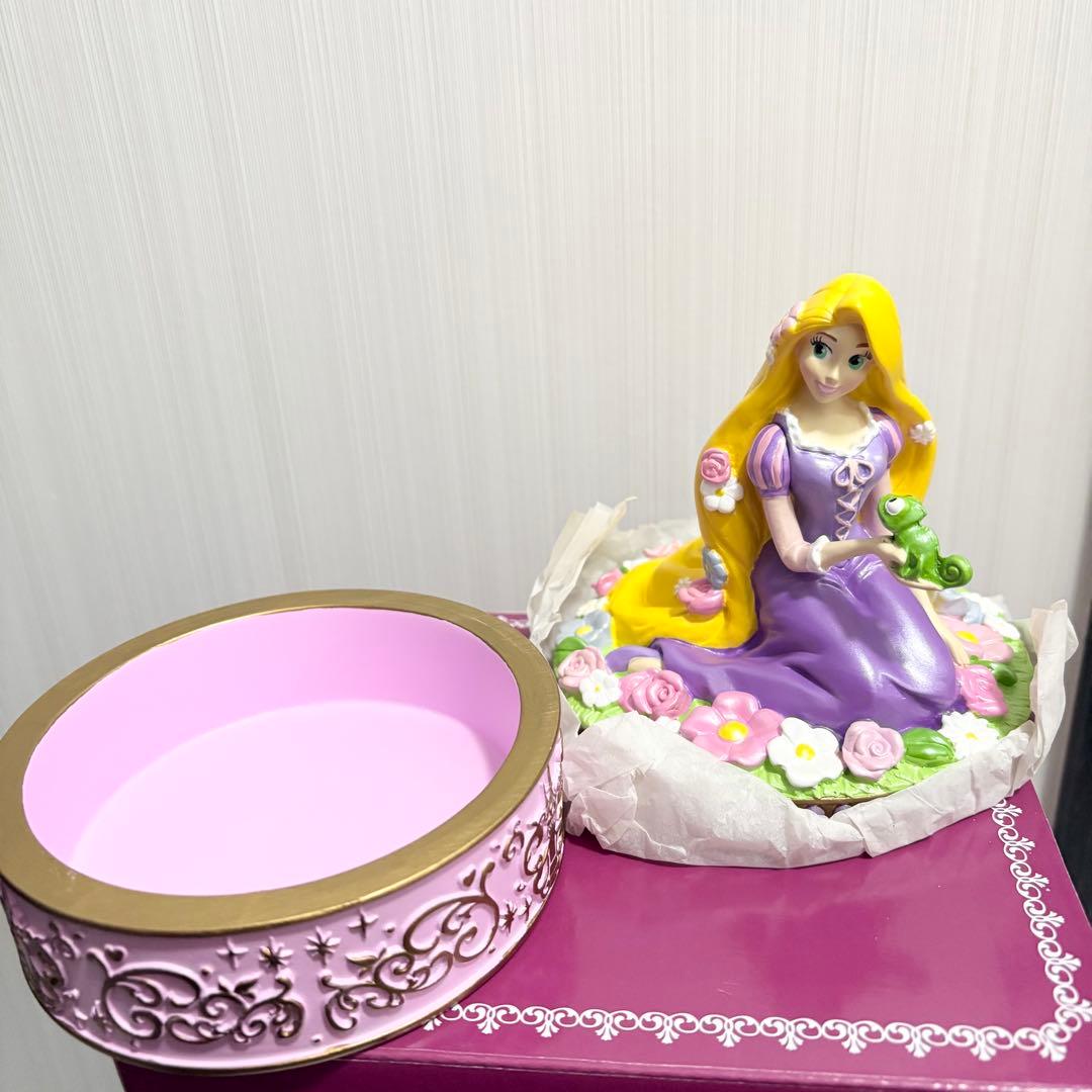 キブン ラプンツェル　万年カレンダー・アクセサリーケース