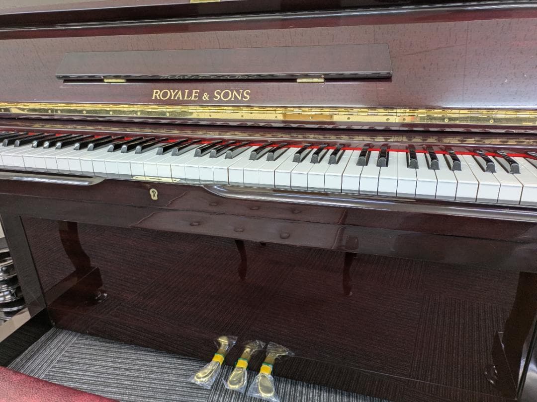 E & SONS アップライトピアノ RS-21 (弱音器付)