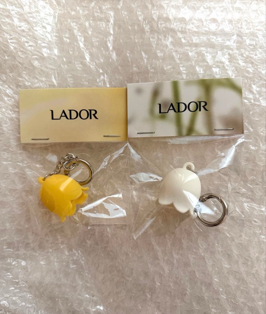 LADOR ヘアオイル　キーホルダー イエロー ホワイト セット