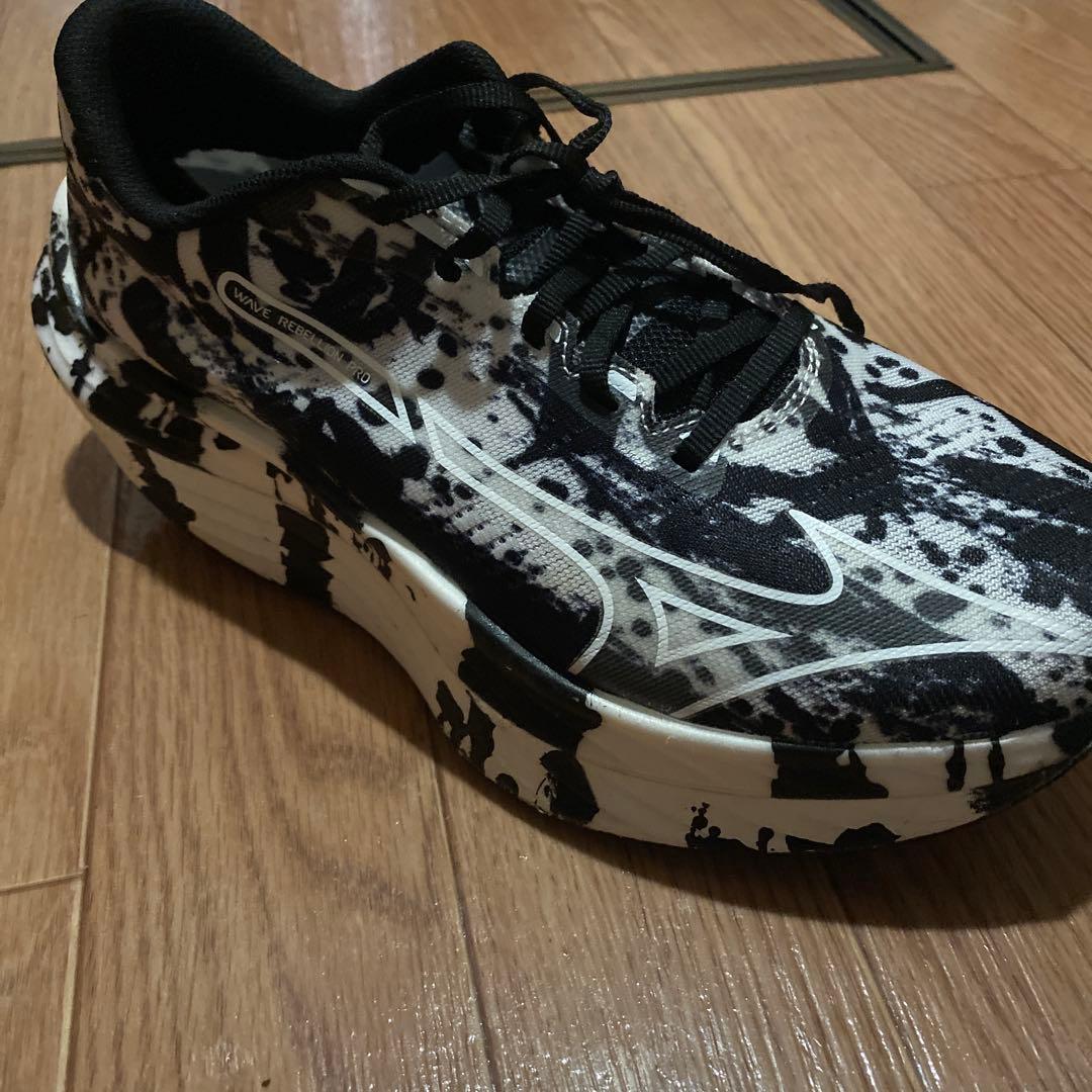 Mizuno ウェーブリベリオンプロ　26.5