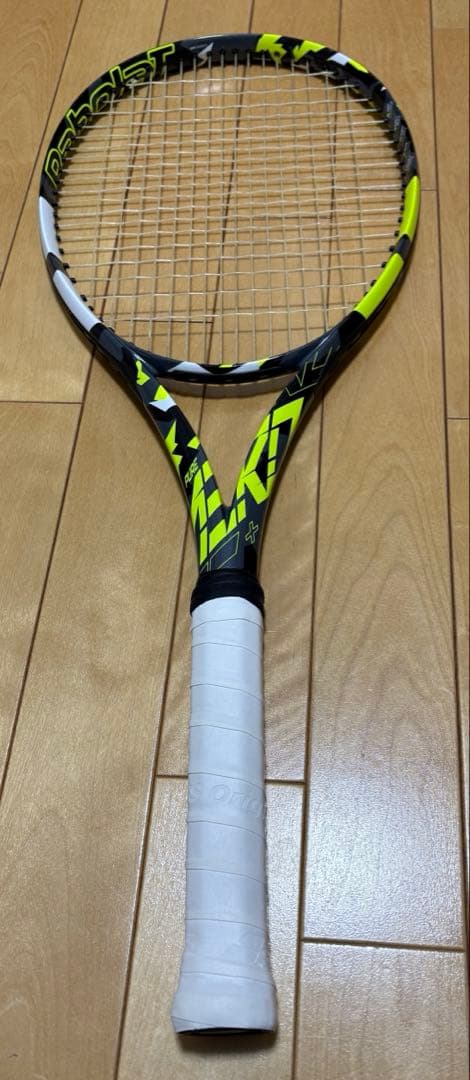 美品　バボラ　Babolat PURE AERO PLUS ピュアアエロ＋ G2