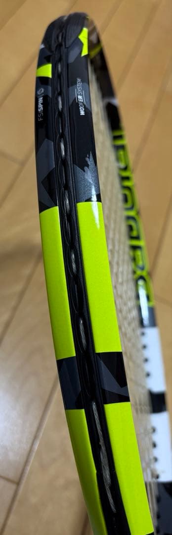 美品　バボラ　Babolat PURE AERO PLUS ピュアアエロ＋ G2