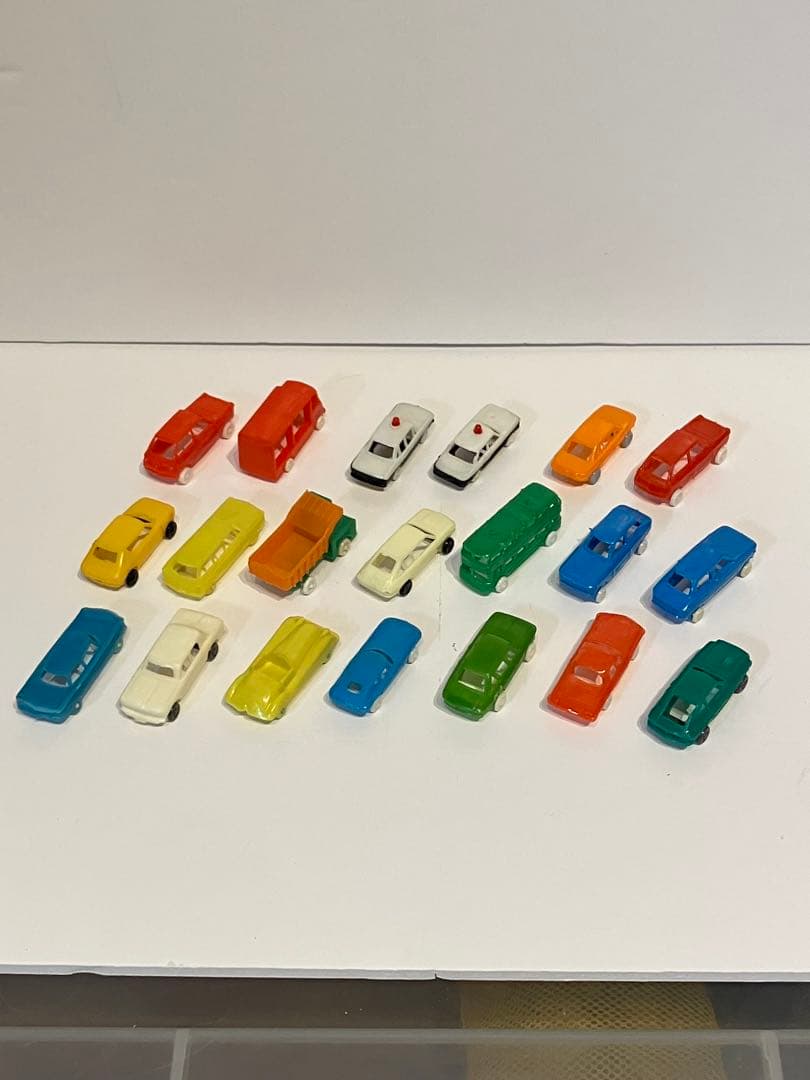 グリコのおもちゃ　ミニカー　グリコのおまけ　フェアレディZ チェリー　ルーチェ