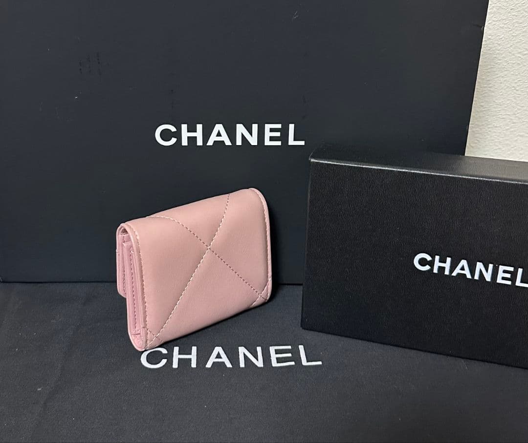 CHANEL ラムスキンレザーコンパクトウォレット財布ピンク 新品