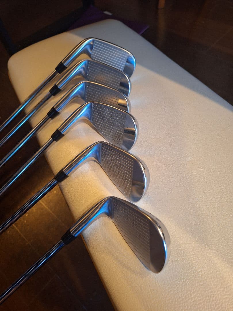 Titleist T200 Dynamic Gold 120 6本セット