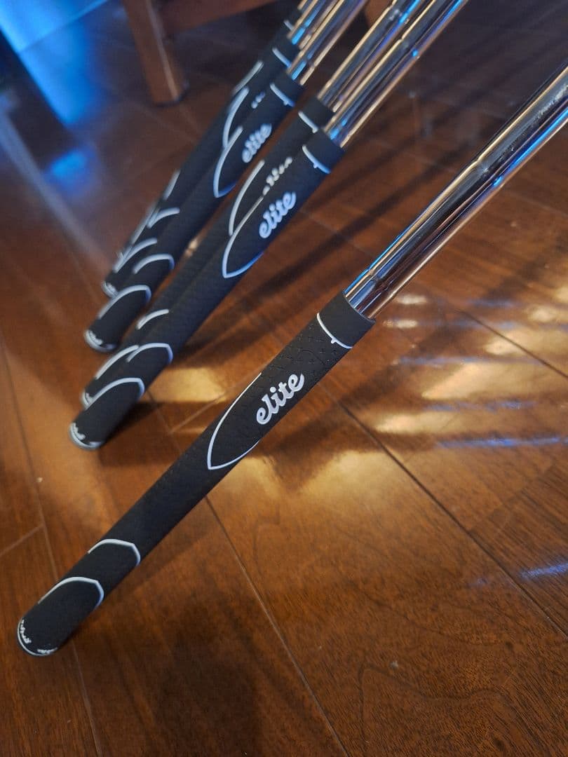 Titleist T200 Dynamic Gold 120 6本セット