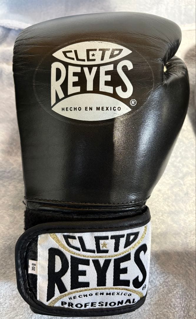 CLETO REYES プロフェッショナル ボクシンググローブ 8oz 黒
