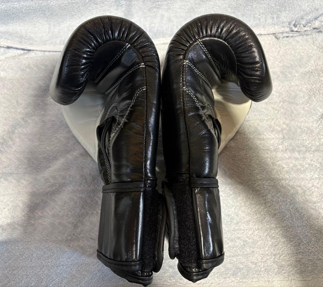 CLETO REYES プロフェッショナル ボクシンググローブ 8oz 黒