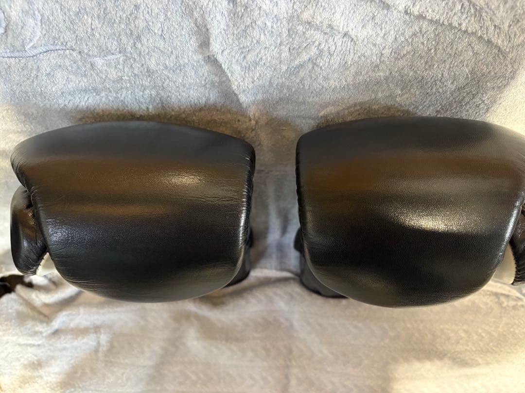 CLETO REYES プロフェッショナル ボクシンググローブ 8oz 黒