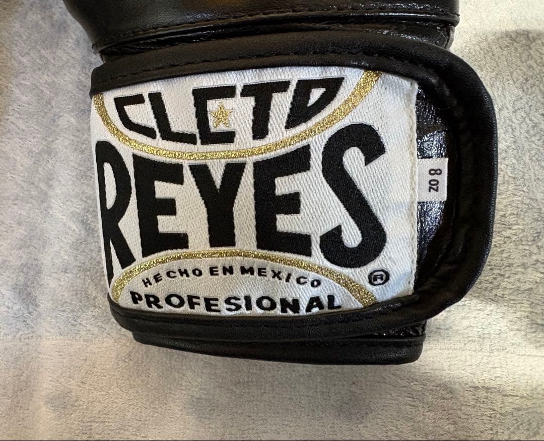 CLETO REYES プロフェッショナル ボクシンググローブ 8oz 黒