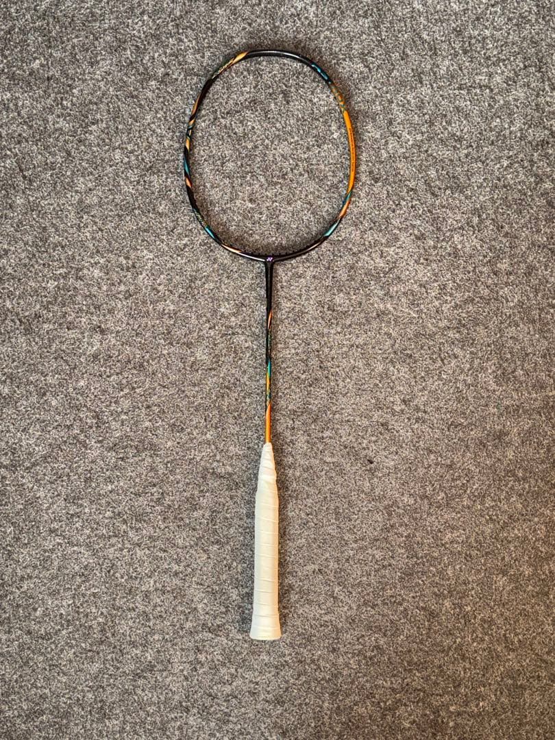 YONEX アストロクス88D PRO 4UG5 バドミントンラケット
