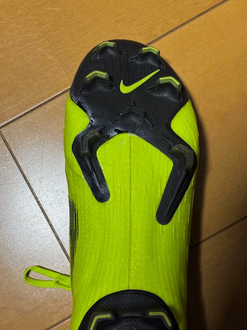NIKE　マーキュリアルヴェイパー12 26.5cm FGソール　【最終価格】
