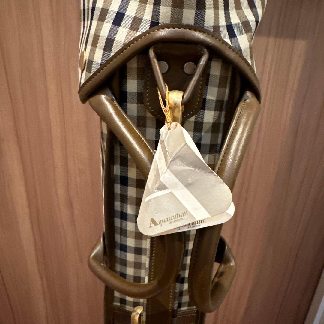 ※未使用、タグ付き アクアスキュータム Aquascutum ゴルフクラブケース