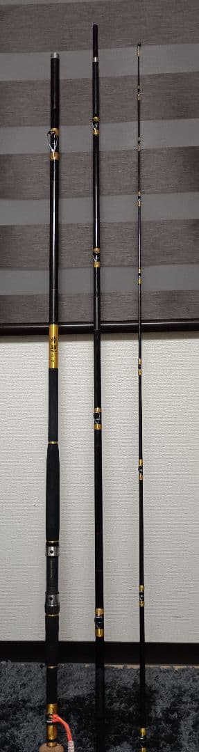 サクラ 金剛 3本継ぎカーボン製底物竿改造品