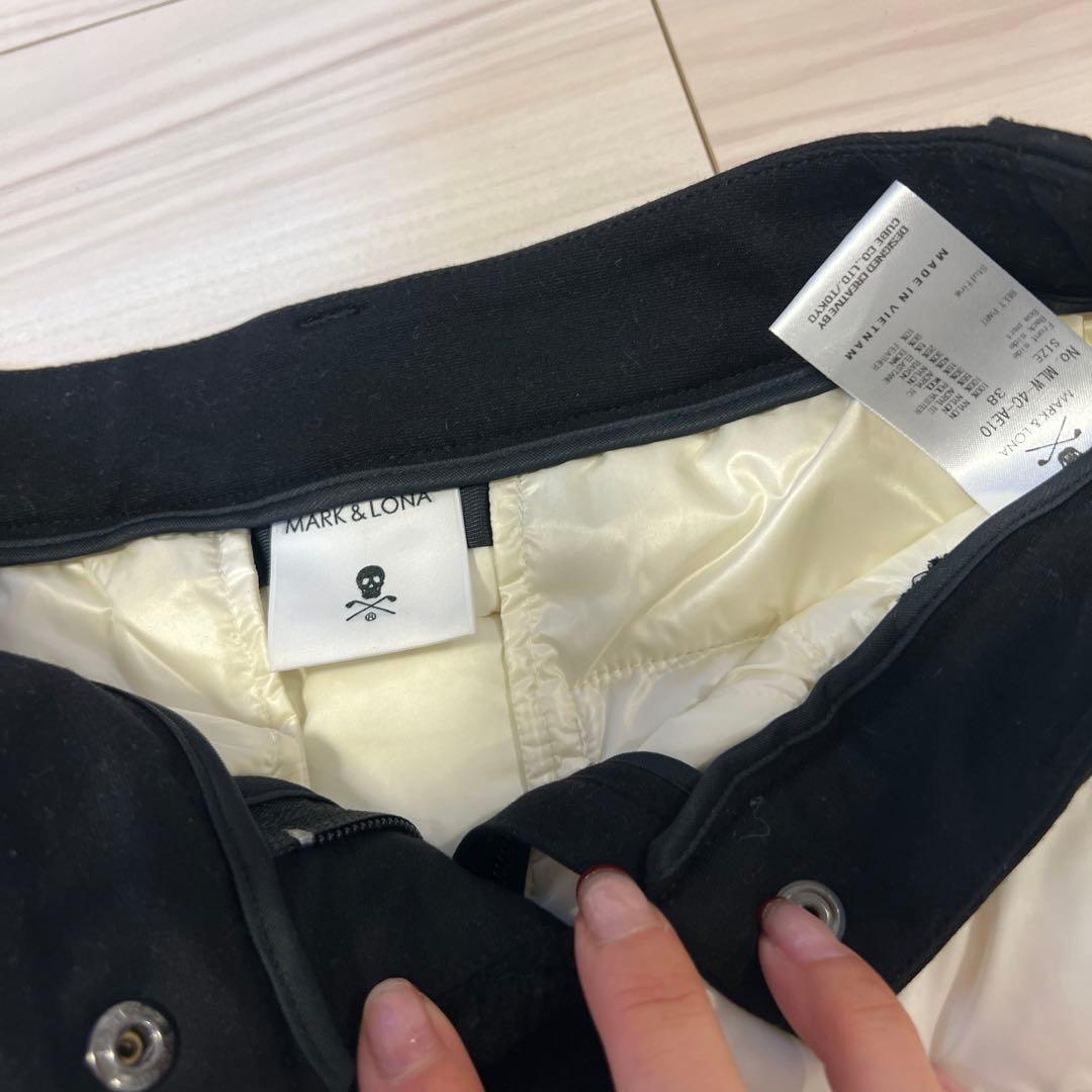 週末お値下げMARK & LONA ゴルフスカート ホワイト/ブラック38 美品