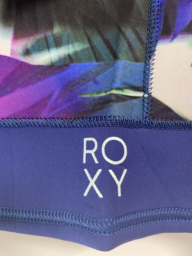 【新品未使用】Roxy ウェットスーツ サイズ6 ネイビー/マルチカラー