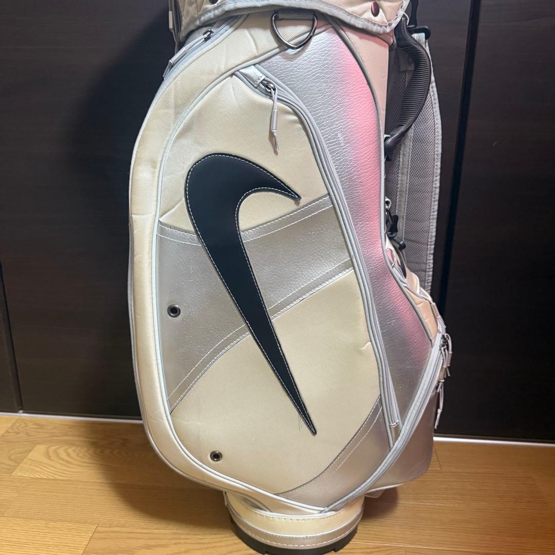 Nike キャディバッグ ゴルフバッグ ホワイト・シルバー