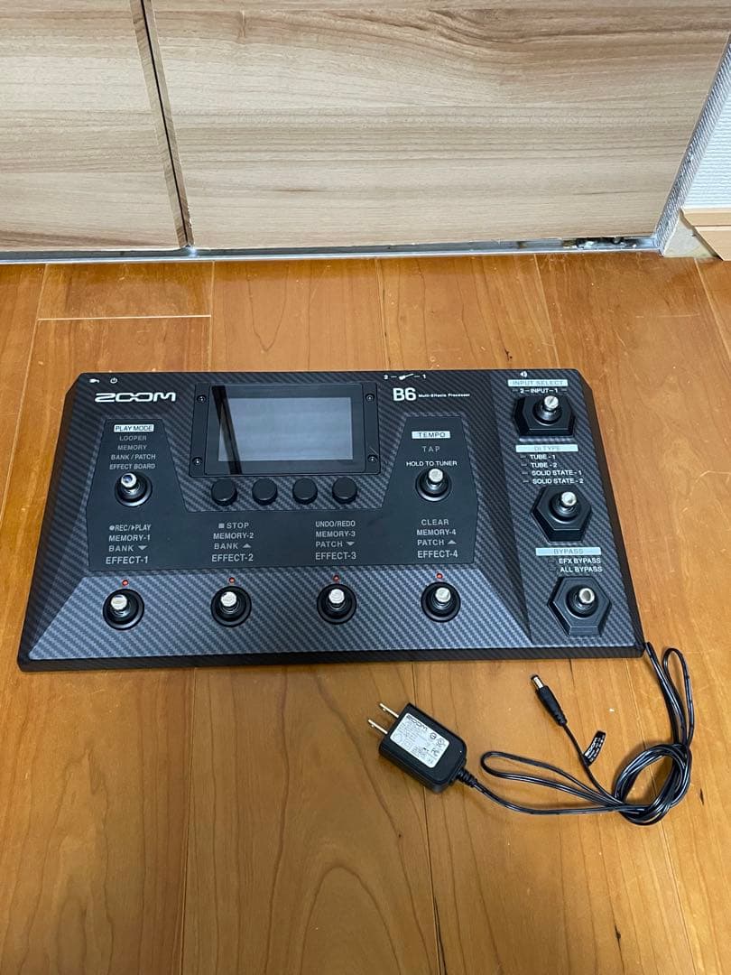 ZOOM B6 ベースマルチエフェクター
