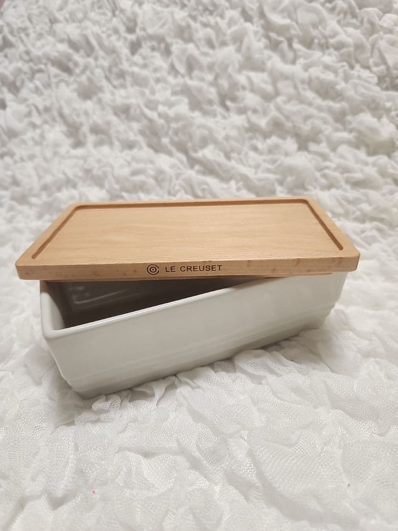 値下げレア新品ルクルーゼ Butter Dish with Wood Lid