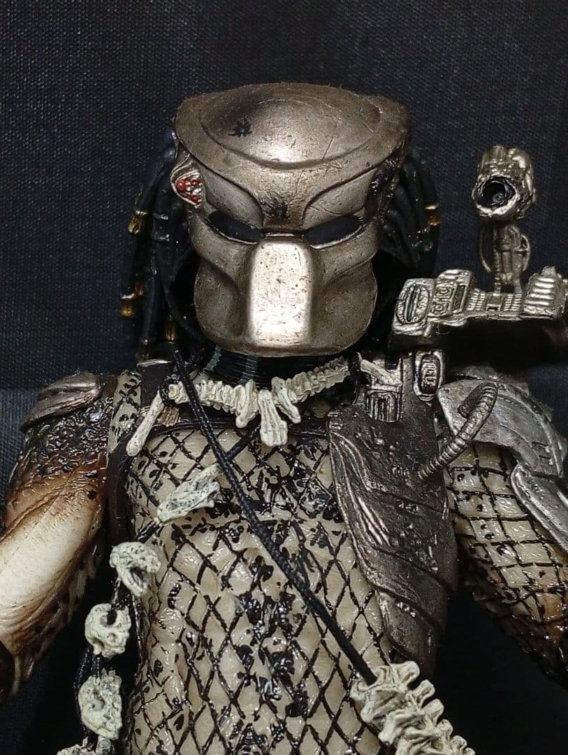訳アリ NECA プレデター ジャングルハンター
