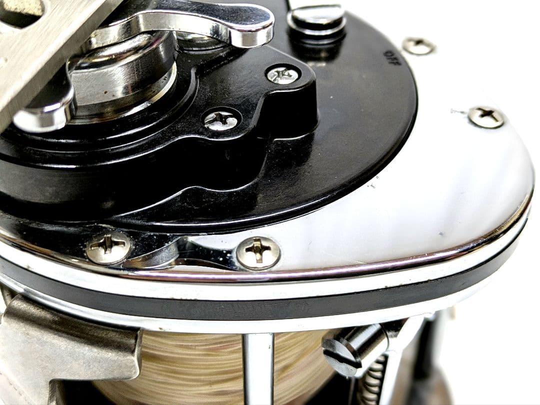 ダイワ ダイナミック Daiwa Dynamic ST 300 両軸 リール