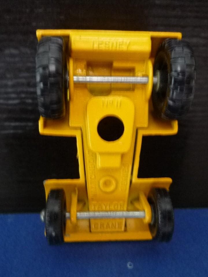 MATCHBOX N° 11C JUMBO CRANE 1965