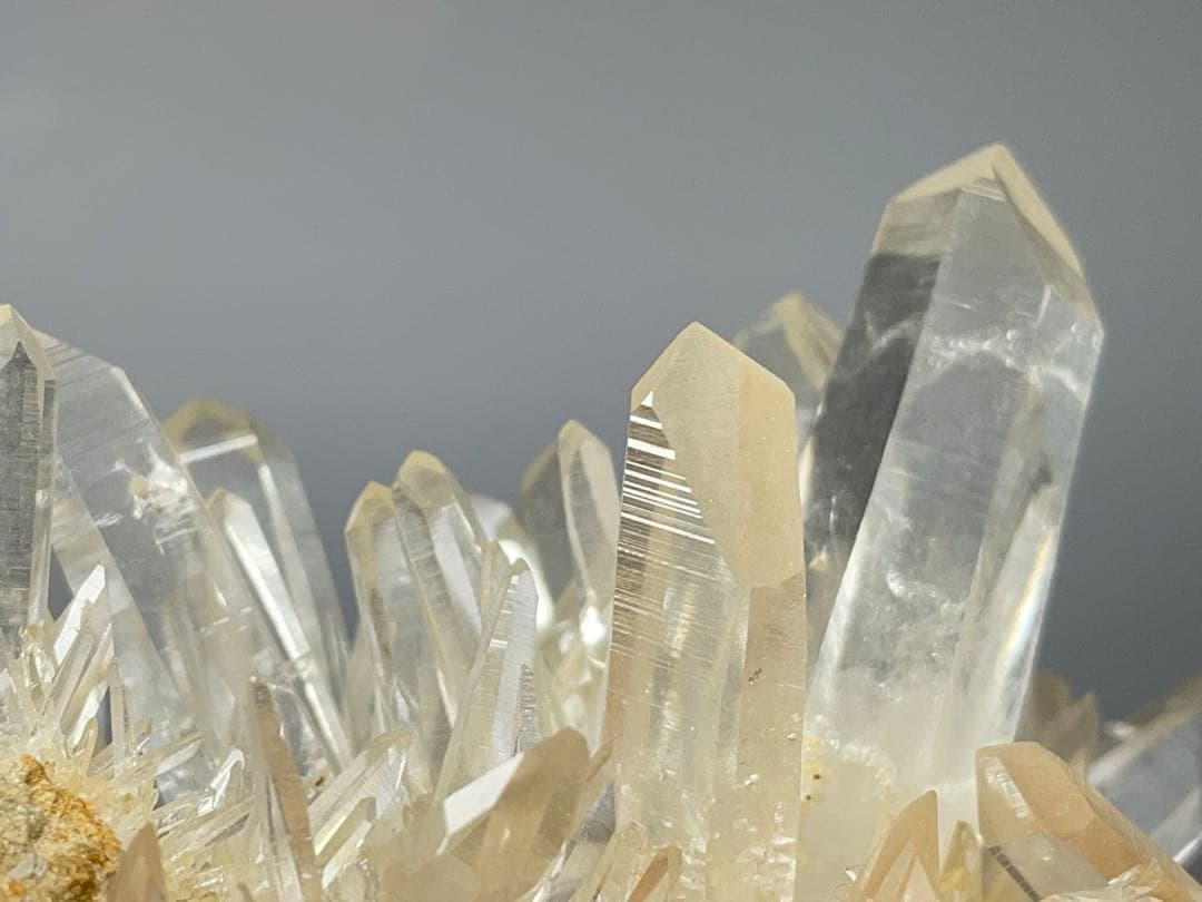 レムリアンシード水晶クラスター　レコードキーパー　ダウ水晶　虹　ヒマラヤ水晶
