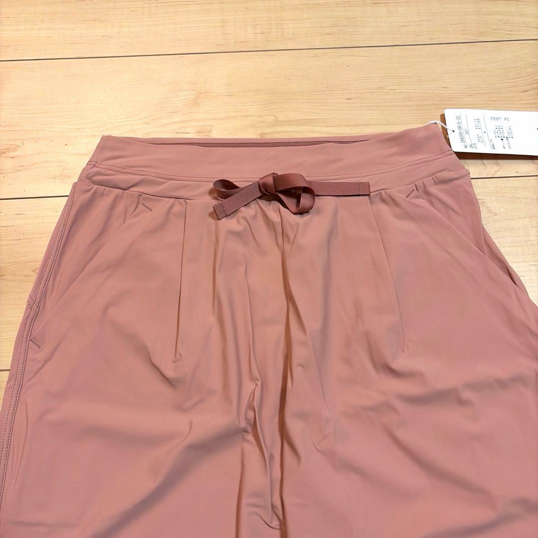 新品Chacott タックテーパードパンツ サイズM ¥14,300