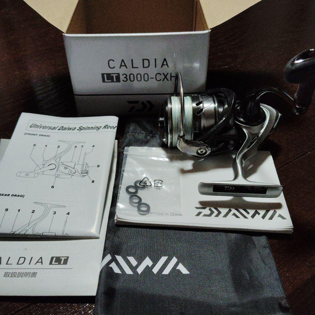 【美品】DAIWA　スピニングリール　ＣＡＬＤlＡ LT3000-ＣＸＨ