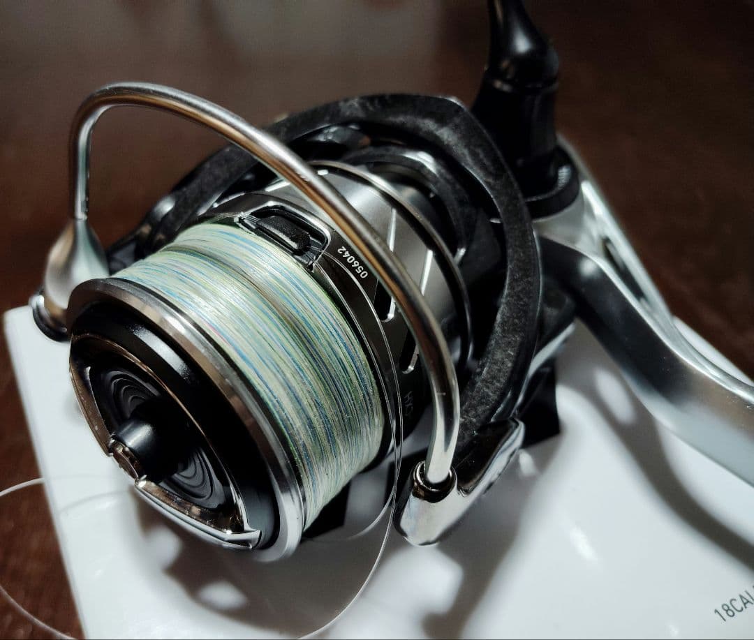 【美品】DAIWA　スピニングリール　ＣＡＬＤlＡ LT3000-ＣＸＨ