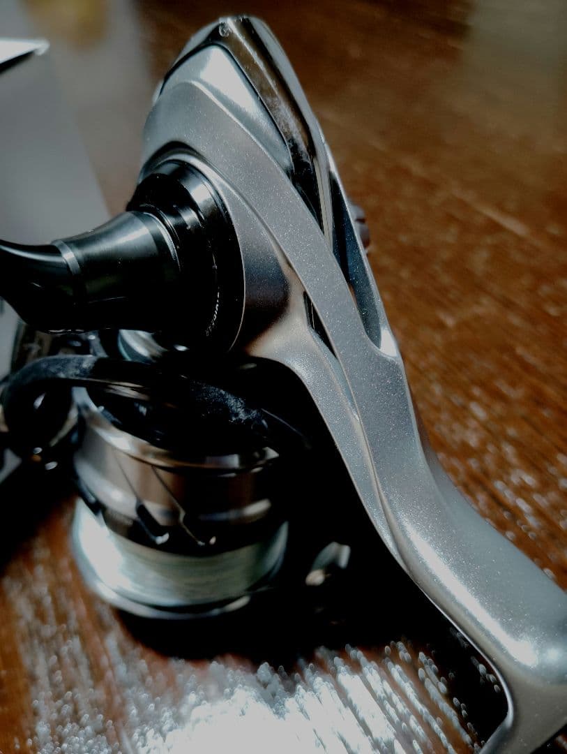 【美品】DAIWA　スピニングリール　ＣＡＬＤlＡ LT3000-ＣＸＨ