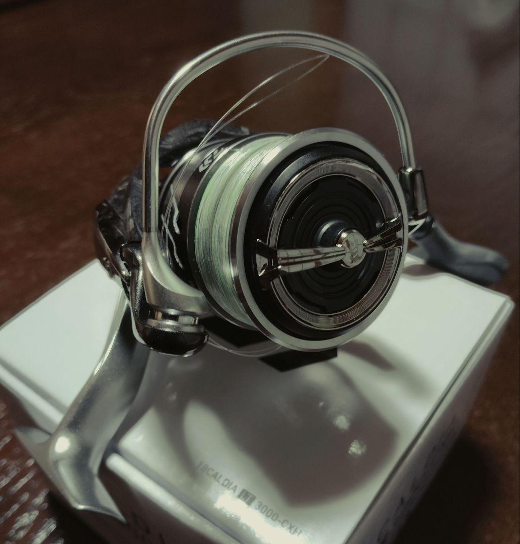 【美品】DAIWA　スピニングリール　ＣＡＬＤlＡ LT3000-ＣＸＨ