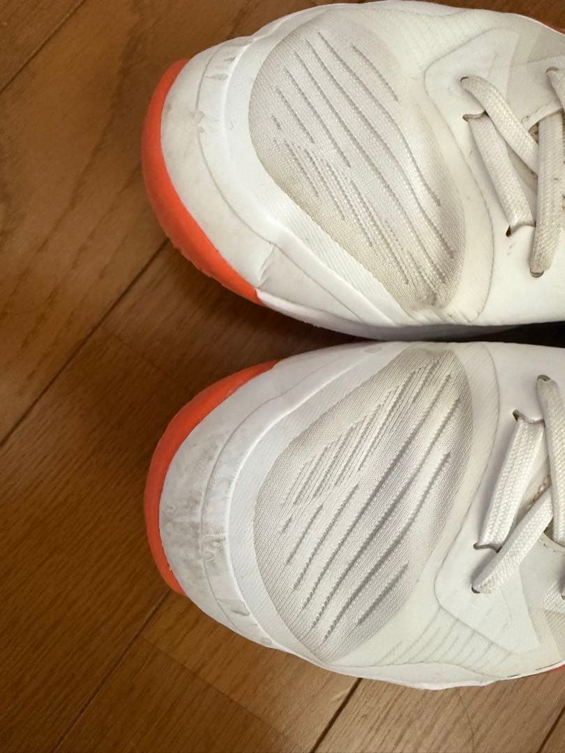 ASICS バレーボールシューズ ホワイト/オレンジ
