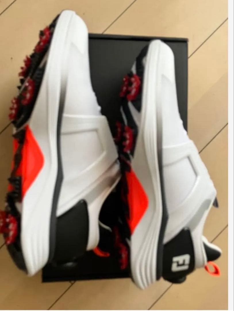 匿名配送　新品箱付きタグ有りFOOTJOY 男性用ゴルフシューズ 26センチ